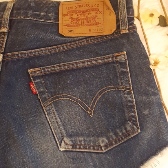 Levi Denim Button Fly Shorts - Picture 5 of 5